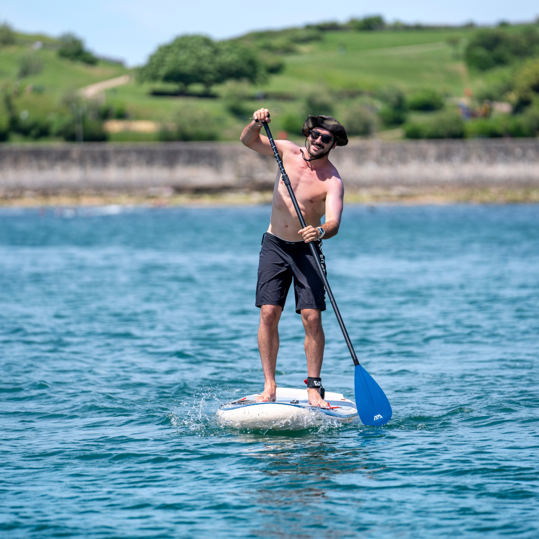 A prancha Magma é perfeita para praticantes de todos os níveis de habilidade. Esta prancha estão prontas para enfrentar todos os tipos de água para uma experiência verdadeiramente versátil.