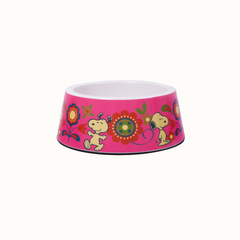 Comedouro ZOOZ para animal, com design do Snoopy, cor de rosa com imagens do personagem e elementos como flores. Material de plástico. Vista frontal sobre fundo branco.