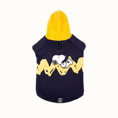 Sweatshirt ZOOZ para cão com design do Snoopy, de cor azulmarinho, com capuz e detalhes em amarelo. Estampa do personagem. Vista do angulo superior, sobre fundo branco.