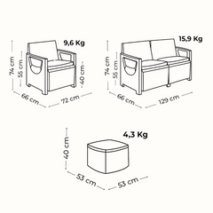 Ilustração com medidas do conjunto IPAE PROGARDEN, composto por um sofá de dois lugares, dois cadeirões e uma mesa, em plástico com acabamento trançado e almoçadas de acento de cor cinzento, sobre fundo branco.
