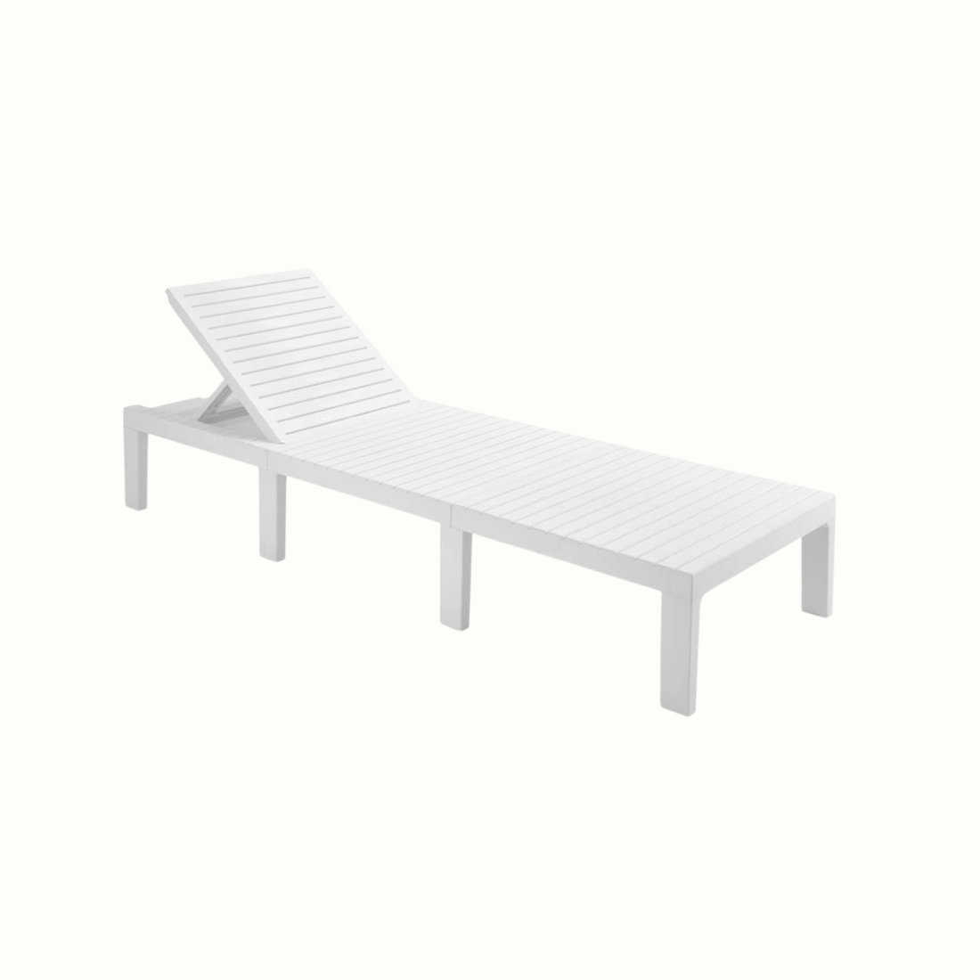 Espreguiçadeira IPAE PROGARDEN em branco, com estrutura de encosto reclinável. Exibida com inclinação do encosto, sem almofada e sobre fundo branco.