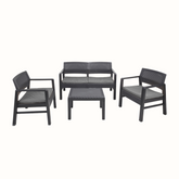 Conjunto de dois cadeirões e um cadeirão duplo baixos e uma mesa baixa quadrada IPAE PROGARDEN, da cor cinzenta, com almofada no assento e padrão entrançado. Exibido sobre fundo branco.