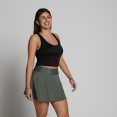 A Saia ACTIVE é uma peça produzida com materiais de alta qualidade. Design fluído e maleável. Conforto e liberdade de movimentos!