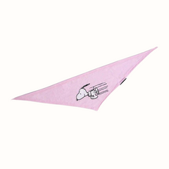 Bandana Zooz, cor de rosa claro com desenho do Snoopy. Vista frontal, sobre fundo branco.