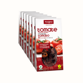 Tomate Seco Trevijano em embalagem de cartão e plástico transparente, mantendo o sabor autêntico do tomate. A embalagem tem um rótulo com o nome do produto e informações nutricionais. Fundo branco.