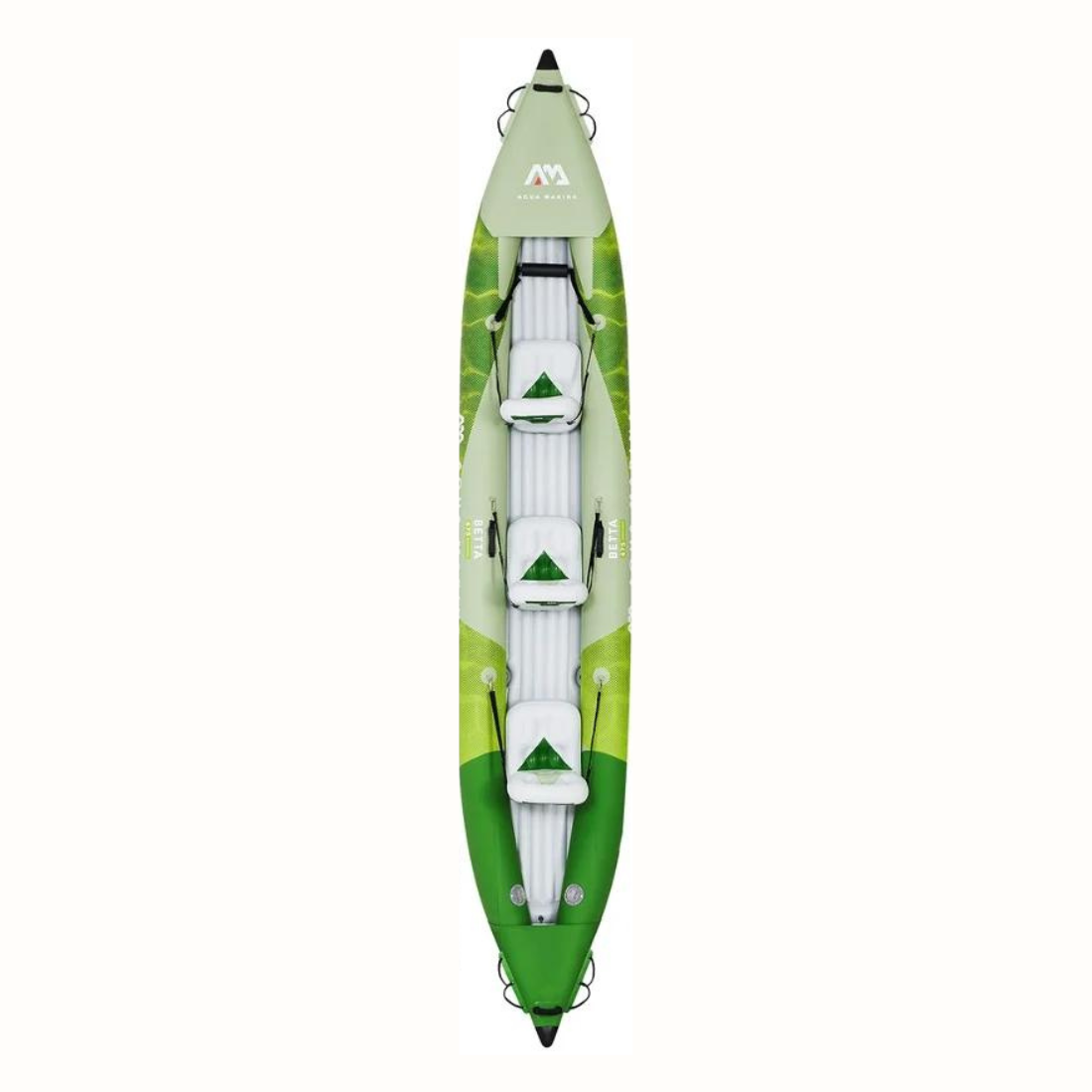 O Caiaque Betta-475 da AQUA MARINA para 3 pessoas. Este caiaque é ideal para viagens fáceis de fim de semana ou para passear nos lagos e rios perto de uma casa de campo.