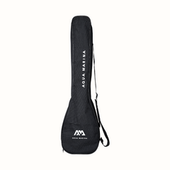 O Saco de Remo da AQUA MARINA. Feita com materiais duráveis, oferece uma proteção fiável para o seu remo durante o transporte, garantindo que está sempre pronto para remar.