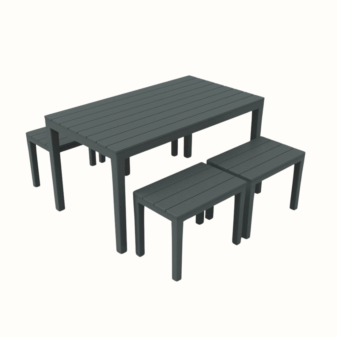 Conjunto de mesa e quatro bancos IPAE PROGARDEN em plástico, de cor cinzenta e com ranhuras . Sobre fundo branco. 
