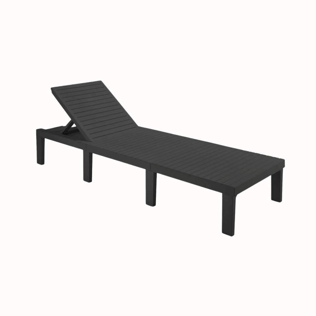 Conjunto IPAE PROGARDEN em plástico de cor cinzenta, composto por três módulos versáteis, usado como espreguiçadeira com encosto. Exibido sobre fundo branco. 